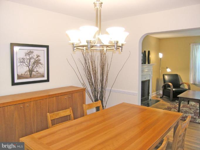 407 Mansfield Road Silver Spring, MD 20910 - Photo 10 of 21 Dining Room #2