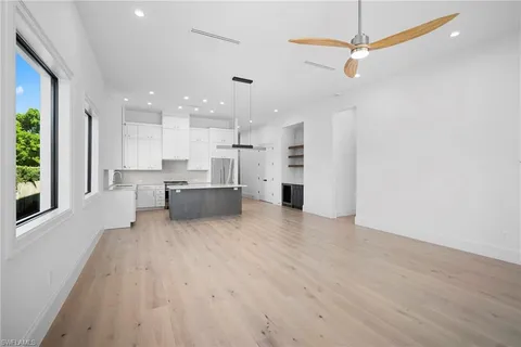 $1,899,000 | 786 107th Avenue North, Naples, FL 34108