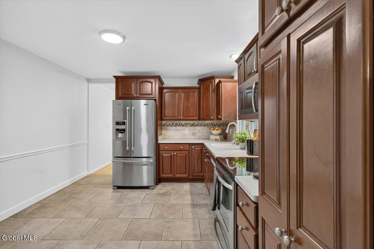 3966 Consaul Road Niskayuna, NY 12304 - Photo 19 of 56 28-029_IMG_4649