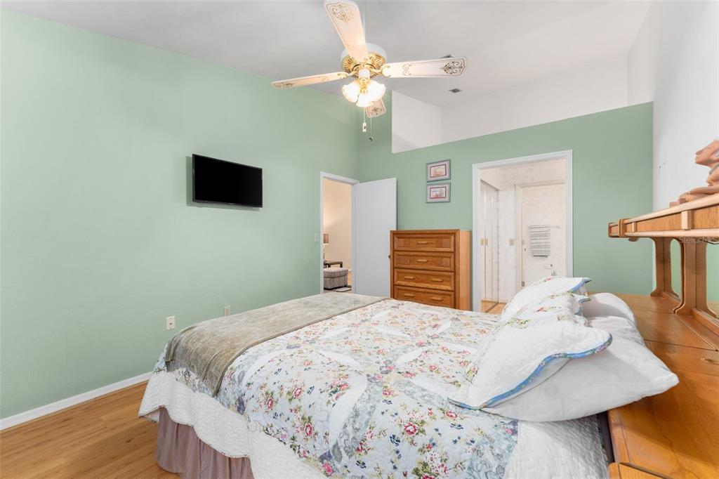 5029 Southwest 10th Lane Gainesville, FL 32607 - Photo 16 of 33