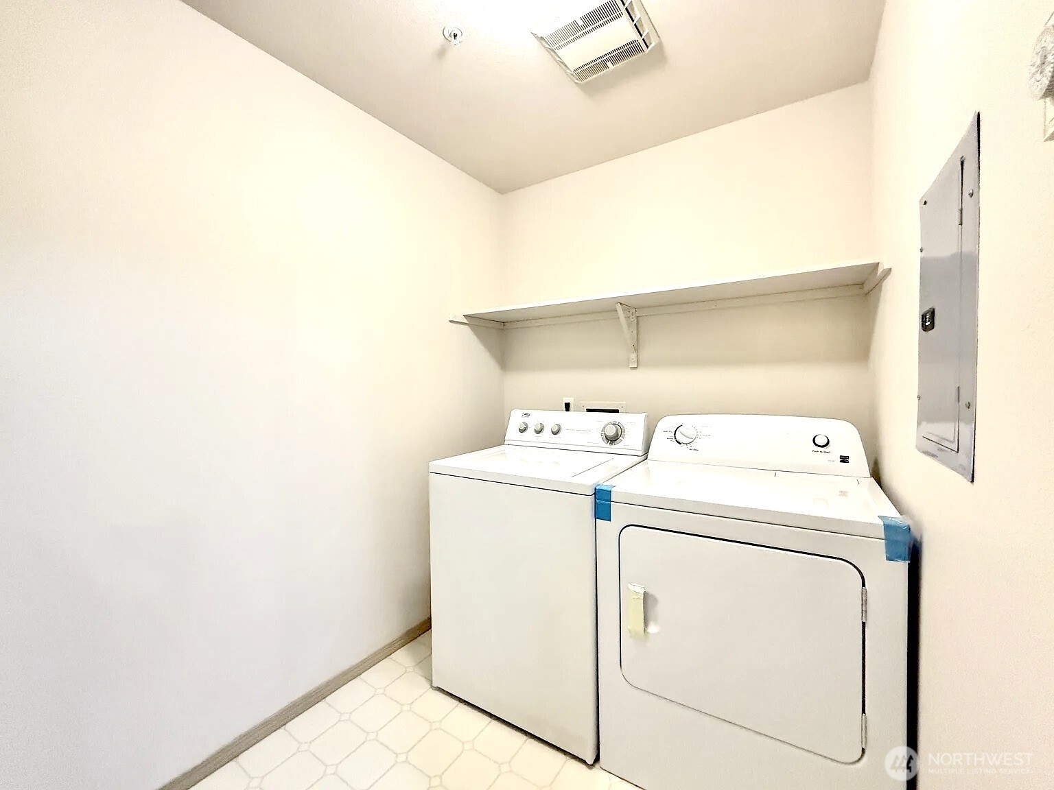 1160 Monroe Avenue Northeast, Unit 2A Renton, WA 98056 - Photo 13 of 26