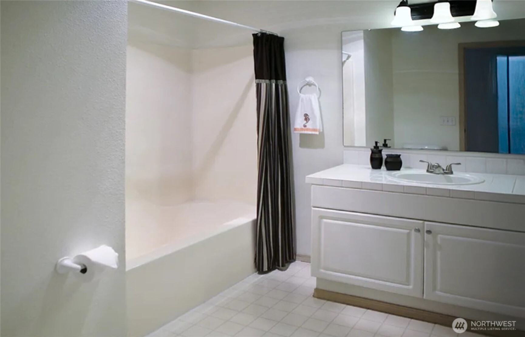 1160 Monroe Avenue Northeast, Unit 2A Renton, WA 98056 - Photo 23 of 26