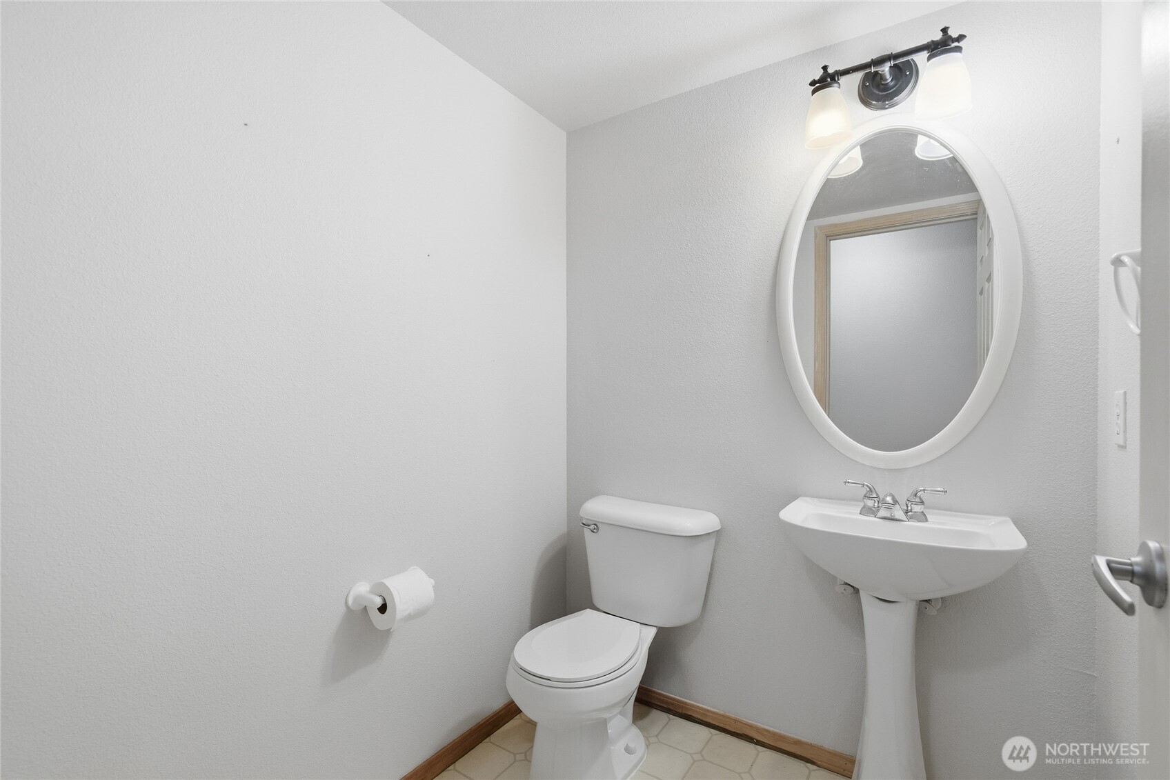 1160 Monroe Avenue Northeast, Unit 2A Renton, WA 98056 - Photo 9 of 26