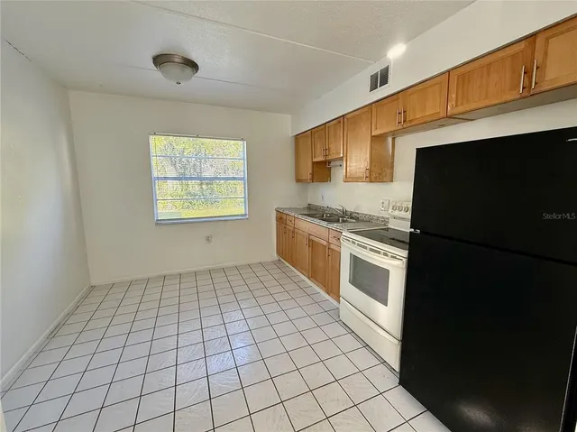 $1,350 | 716 Michigan Court, Unit 2, St. Cloud, FL 34769