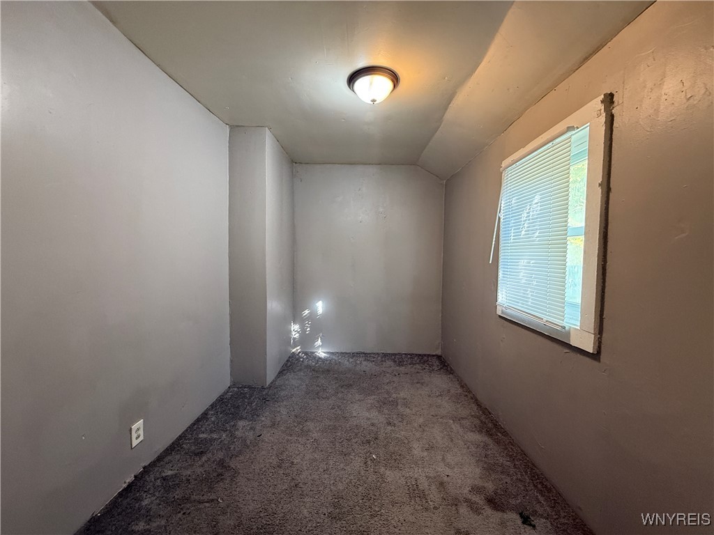 10 Garner Avenue Buffalo, NY 14213 - Photo 34 of 39