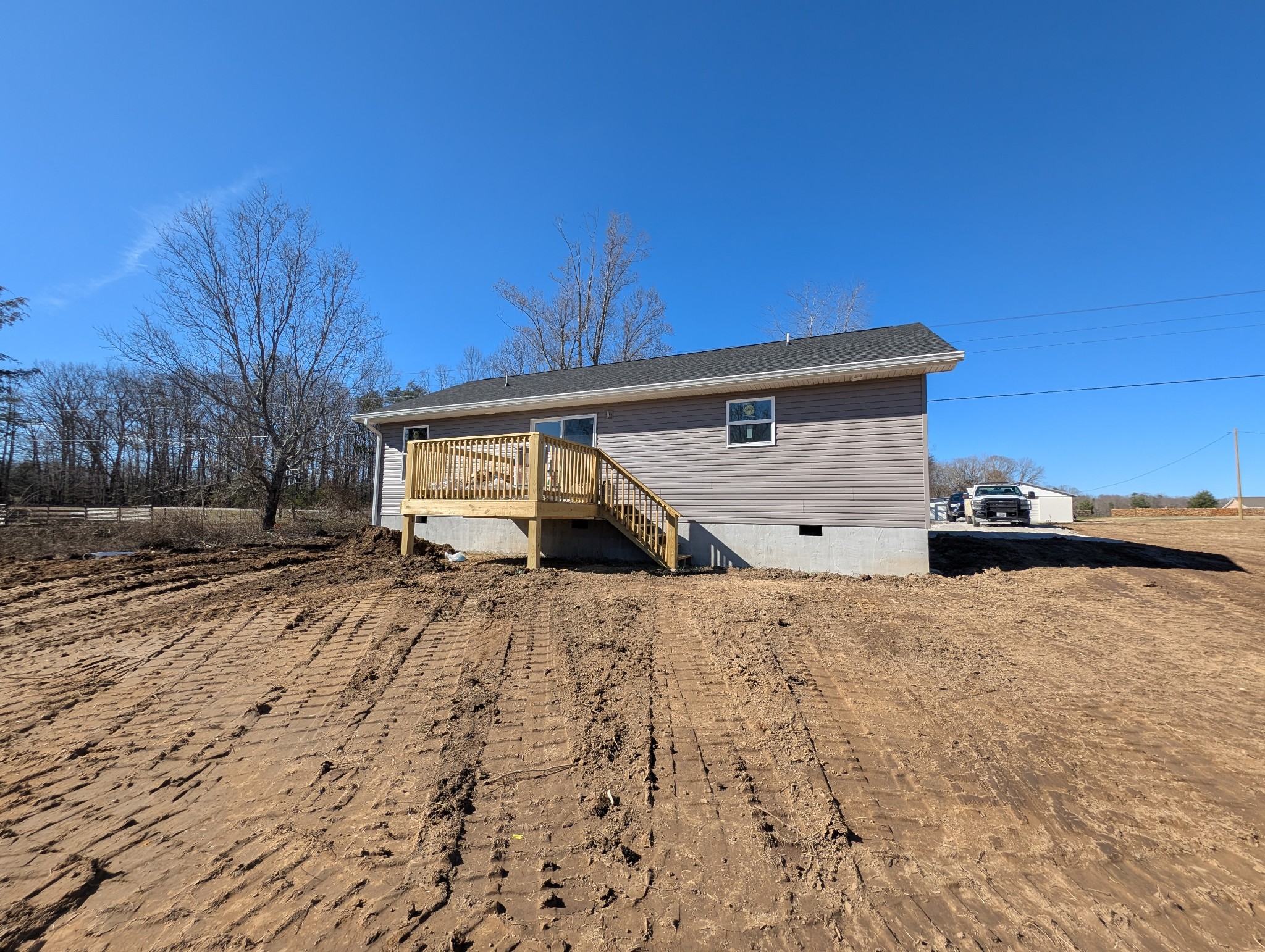 2771 Banner-Roslin Road Jamestown, TN 38556 - Photo 54 of 55 a front view of a house with a yard