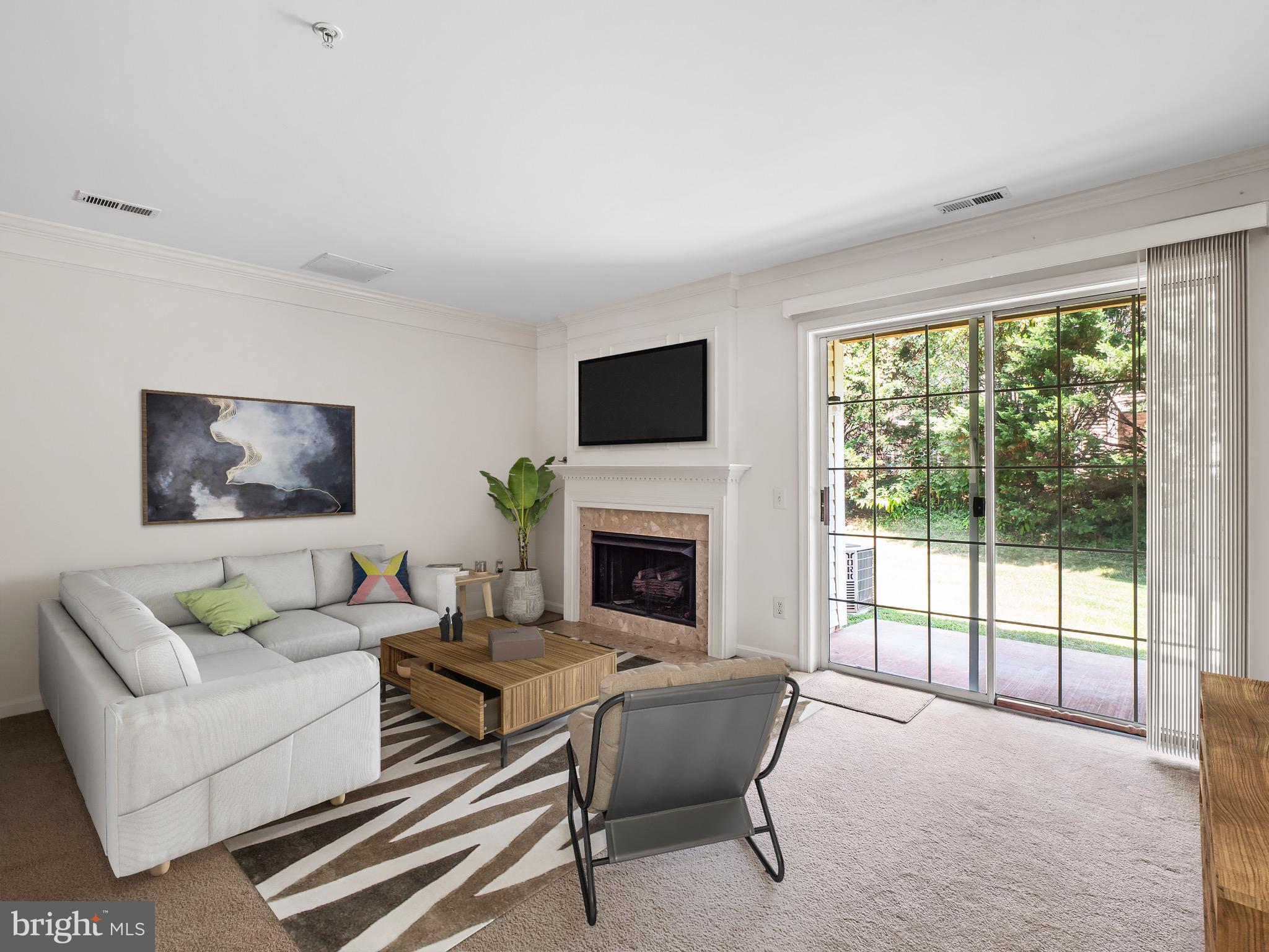 21783 Baldwin Square Sterling, VA 20164 - Photo 4 of 24