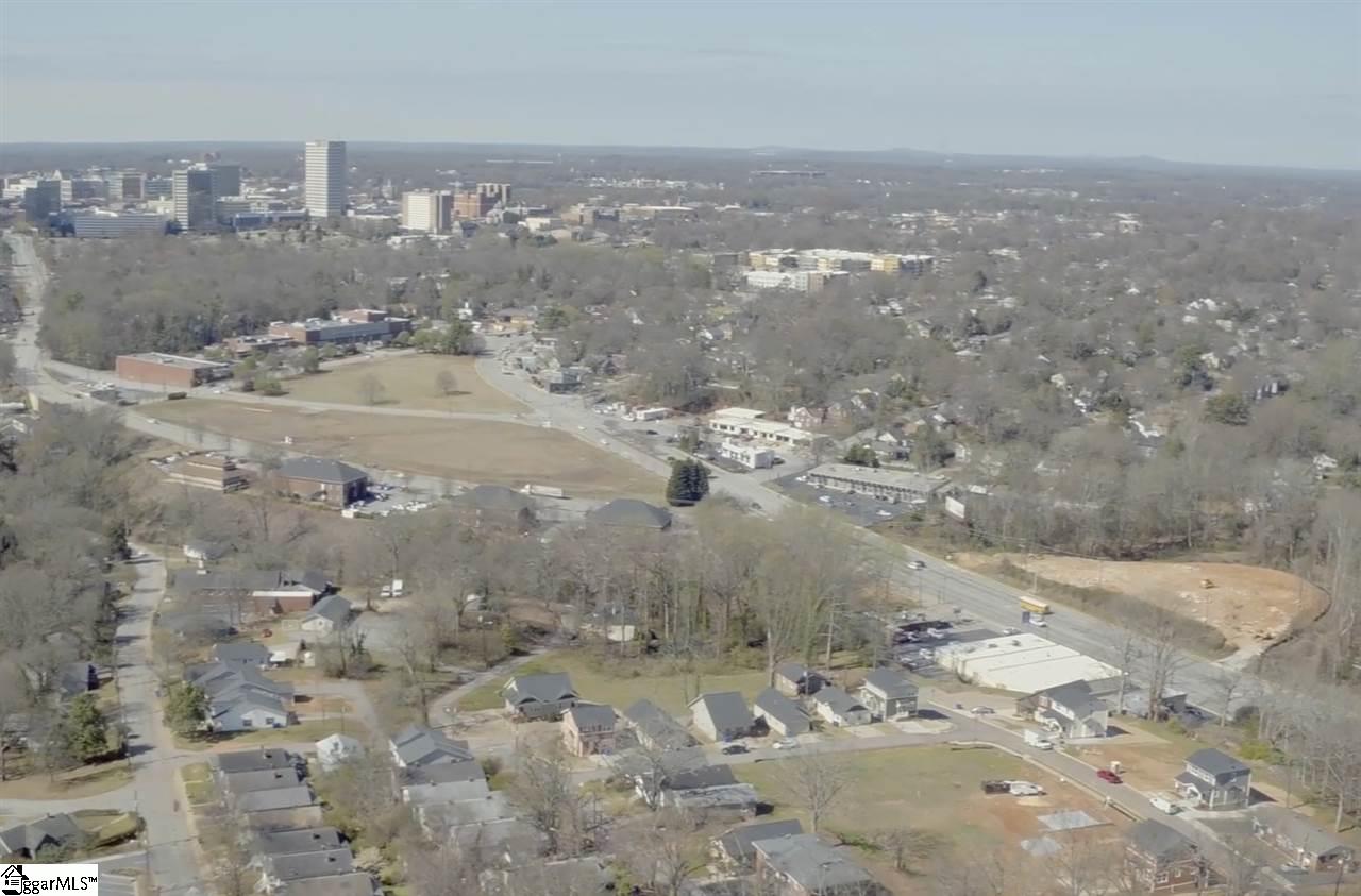 8 Overview Drive Greenville, SC 29607 - Photo 2 of 2 Gallery Image 2