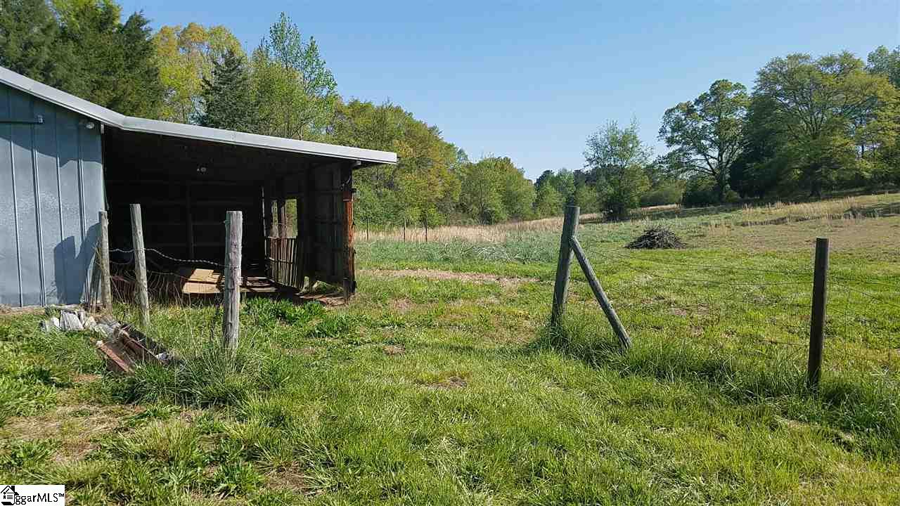 611 West Ridgeway Road Honea Path, SC 29654 - Photo 12 of 30