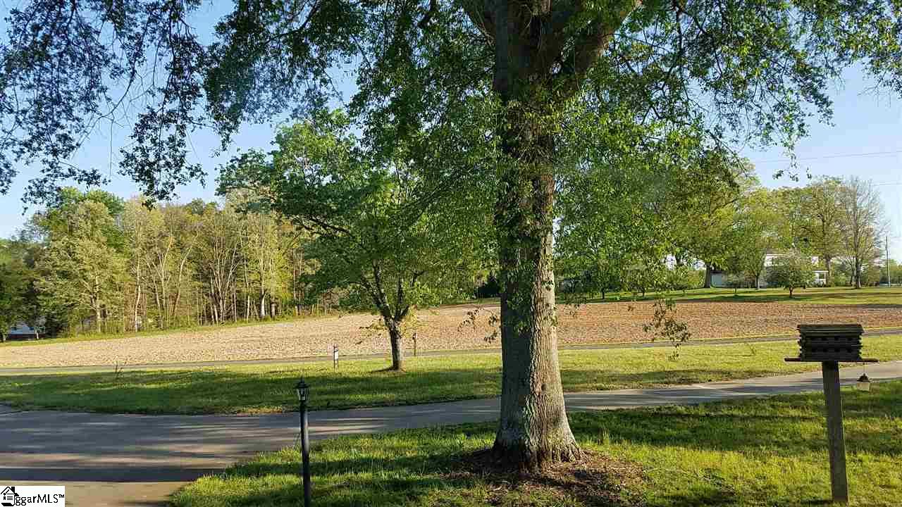 611 West Ridgeway Road Honea Path, SC 29654 - Photo 15 of 30