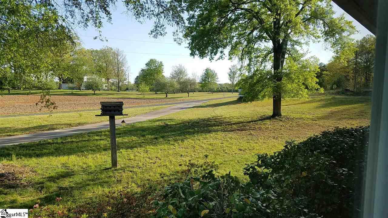 611 West Ridgeway Road Honea Path, SC 29654 - Photo 16 of 30
