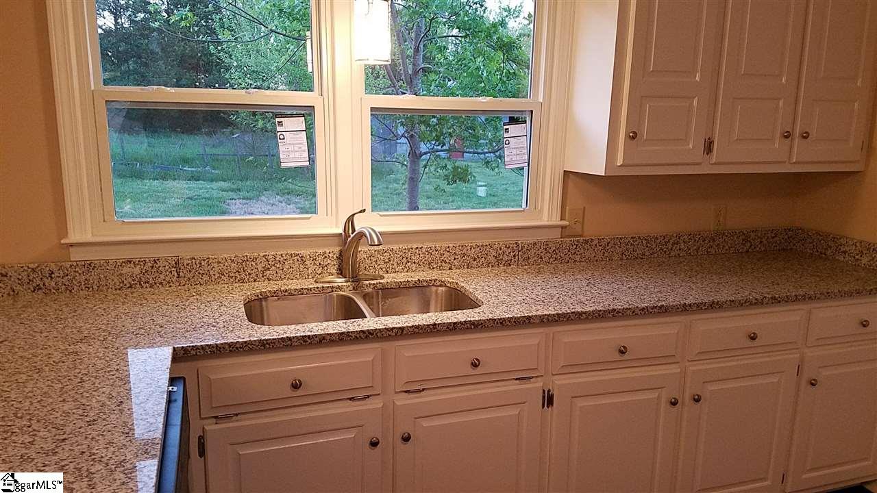 611 West Ridgeway Road Honea Path, SC 29654 - Photo 29 of 30