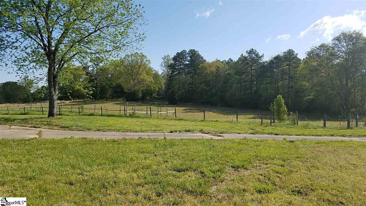 611 West Ridgeway Road Honea Path, SC 29654 - Photo 5 of 30