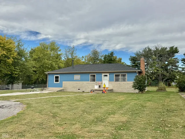 $319,000 | 7024 West U.S. Highway 36, Danville, IN 46122