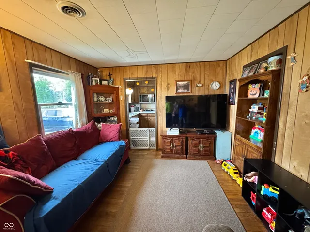 $319,000 | 7024 West U.S. Highway 36, Danville, IN 46122