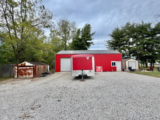 $319,000 | 7024 West U.S. Highway 36, Danville, IN 46122