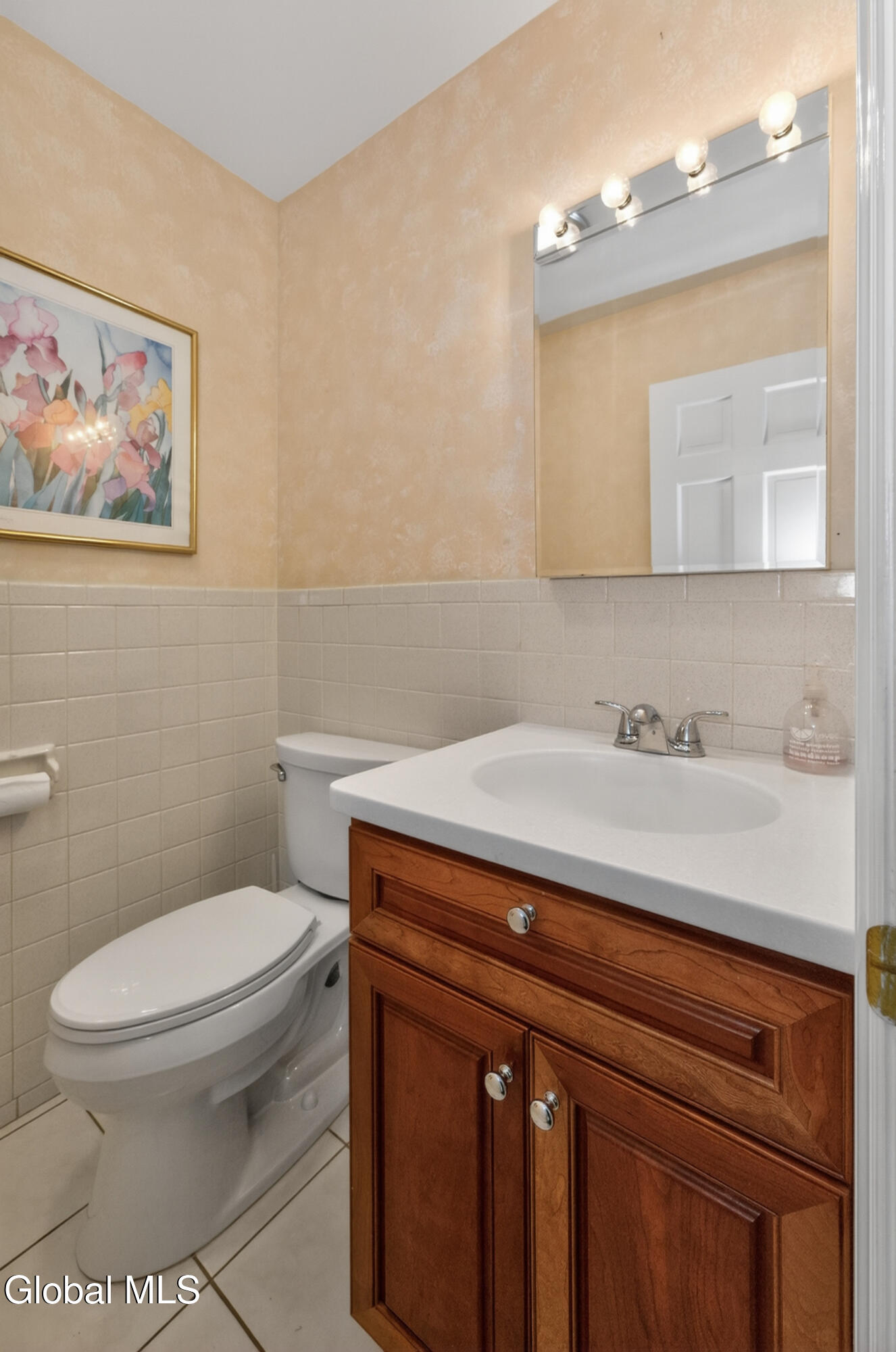 1222 Hempstead Road Niskayuna, NY 12309 - Photo 43 of 52 9 Bathroom 3