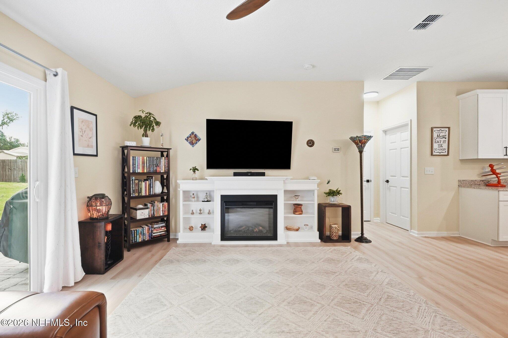 5009 Herton Road Jacksonville, FL 32258 - Photo 13 of 37 Lens2Listing-13