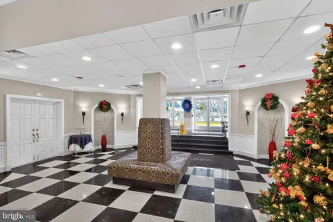 $395,000 | 8315 North Brook Lane, Unit 1107, Bethesda, MD 20814