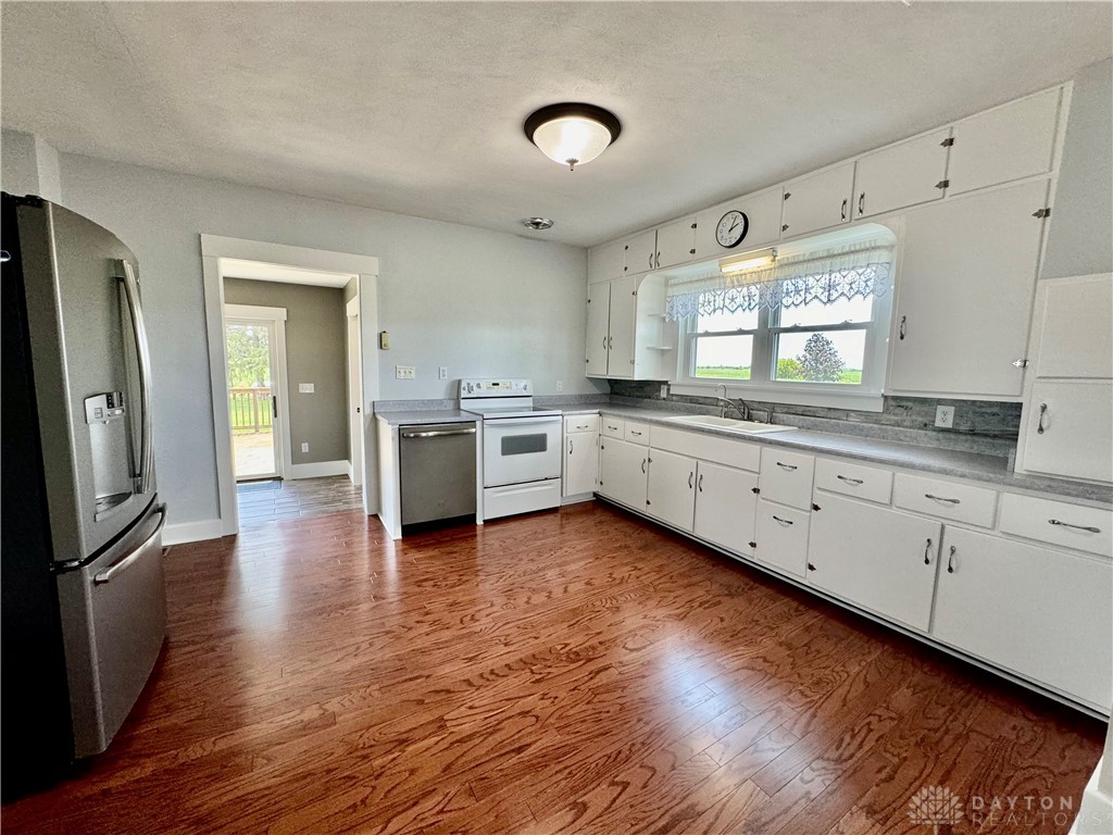 4957 Hursch Road Arcanum, OH 45304 - Photo 19 of 77 Kitchen