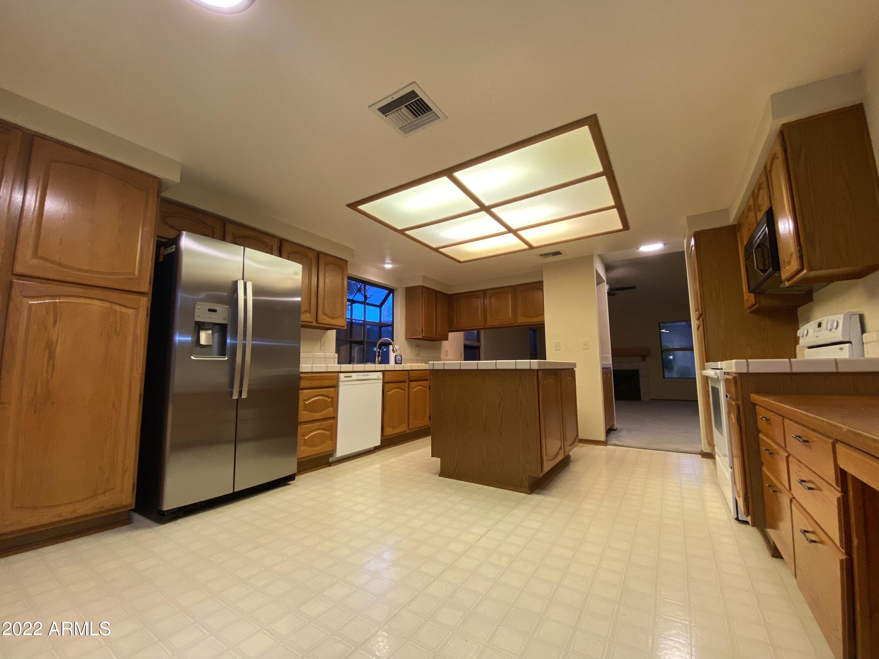 1821 East Redfield Road Phoenix, AZ 85022 - Photo 14 of 49 3C6A3982-CD73-4457-9A5C-D9CD6DF550B4
