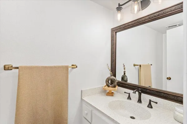 $660,000 | 1113 Wren Glen, Escondido, CA 92026