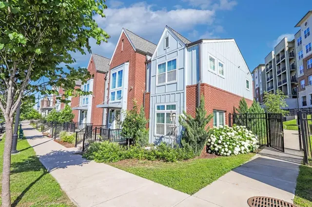$1,250 | 607 Lenore Street, Nashville, TN 37206