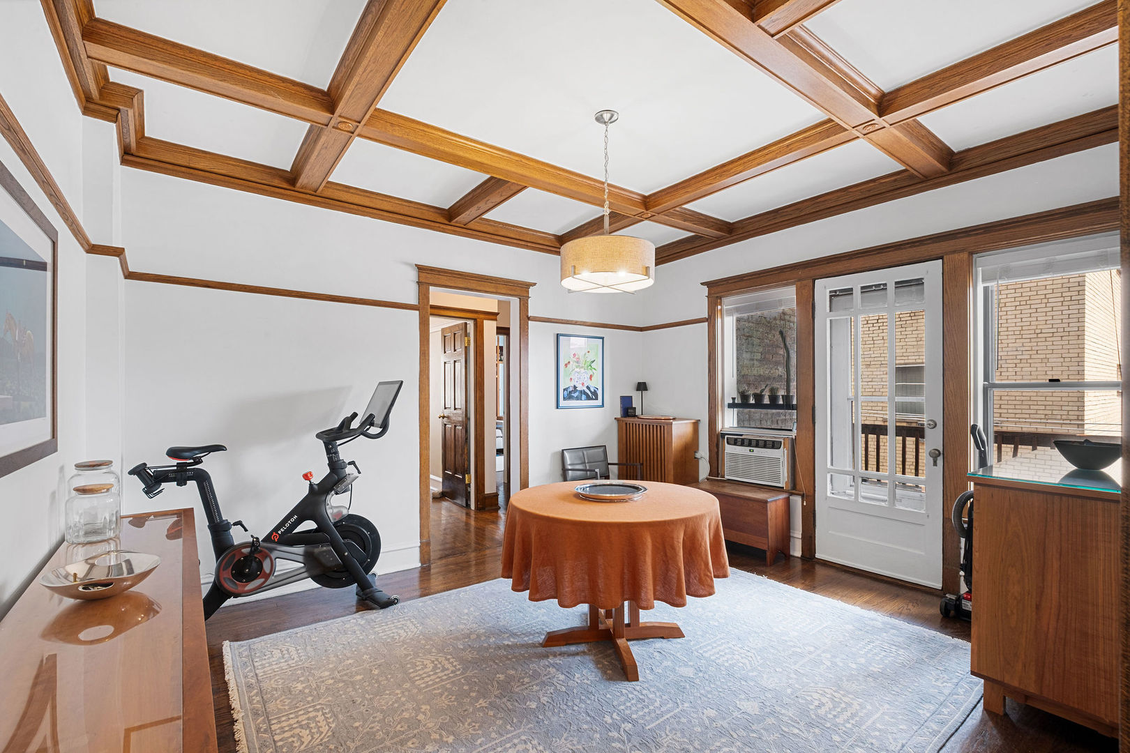 3749 North Pine Grove Avenue, Unit 3 Chicago, IL 60613 - Photo 13 of 33 Gallery Image 13
