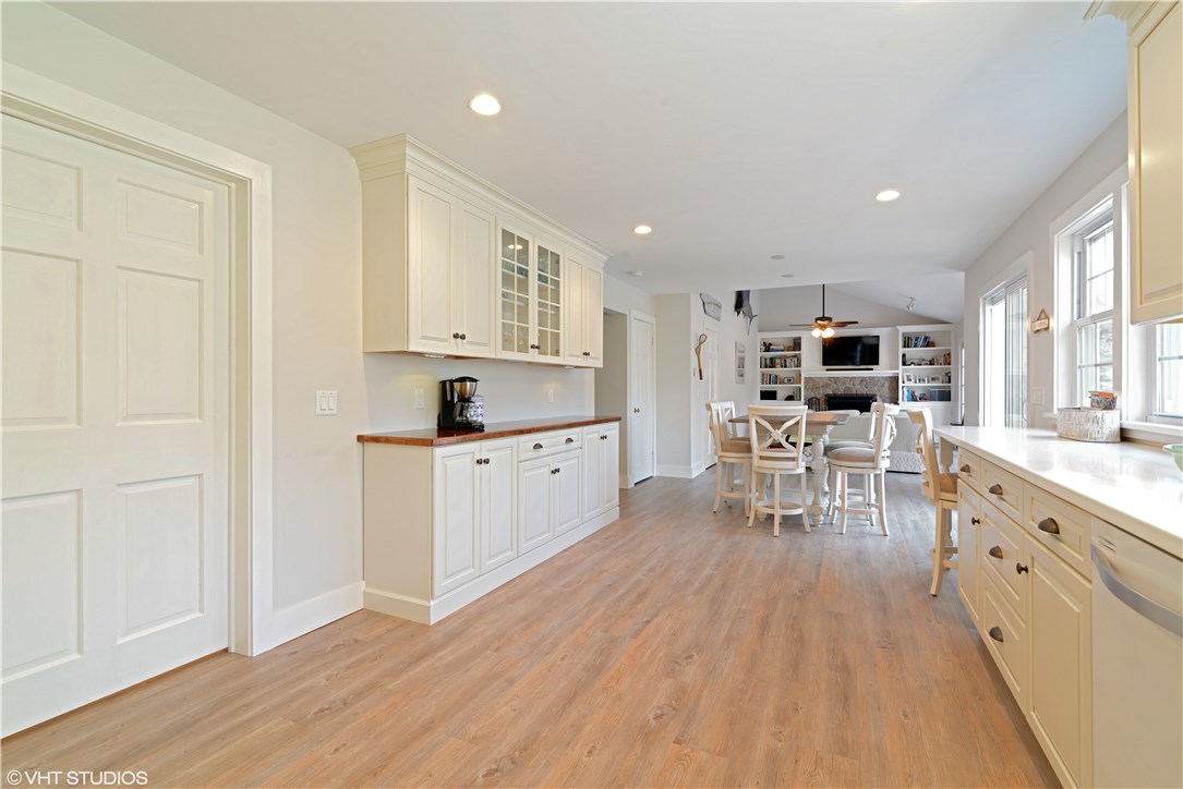 15 Setting Sun Drive Westerly, RI 02891 - Photo 7 of 15