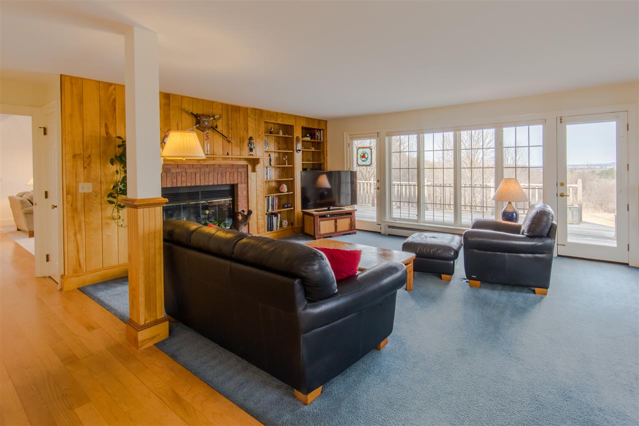 332 Ridgefield Road Shelburne, VT 05482 - Photo 12 of 40 Gallery Image 12