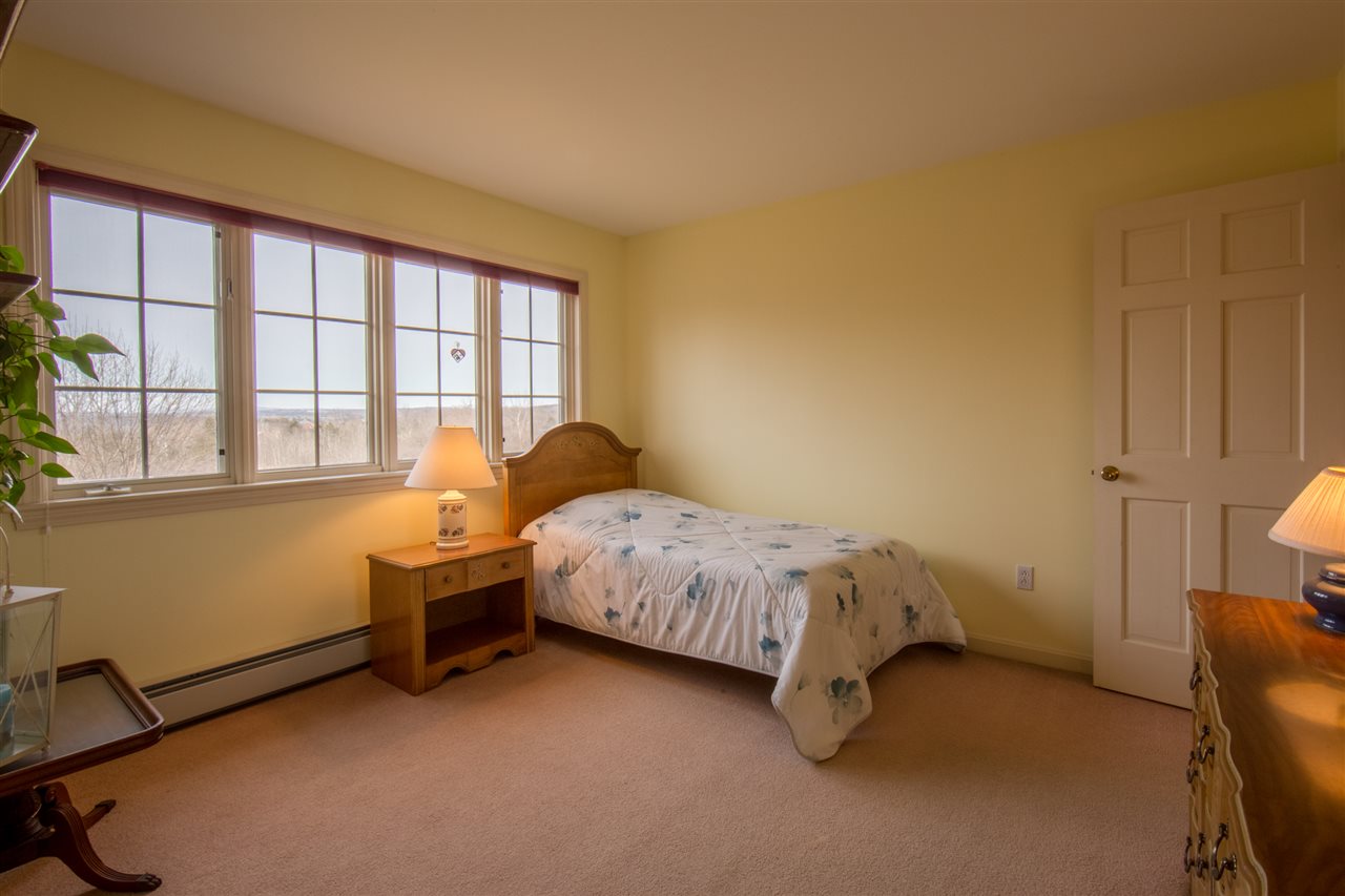 332 Ridgefield Road Shelburne, VT 05482 - Photo 21 of 40 Gallery Image 21
