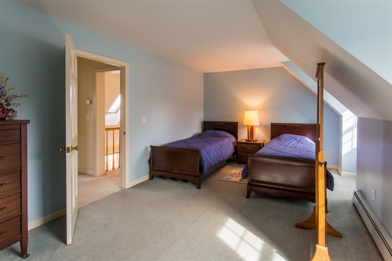 332 Ridgefield Road Shelburne, VT 05482 - Photo 24 of 40 Gallery Image 24