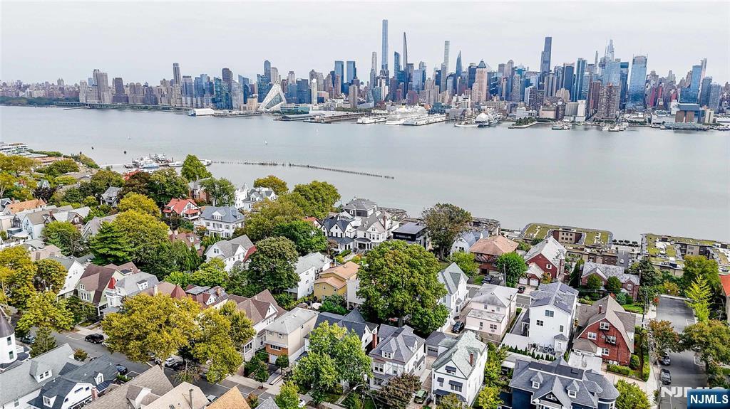 56-58 Bonn Place Weehawken, NJ 07086 - Photo 29 of 29 a view of lake and city