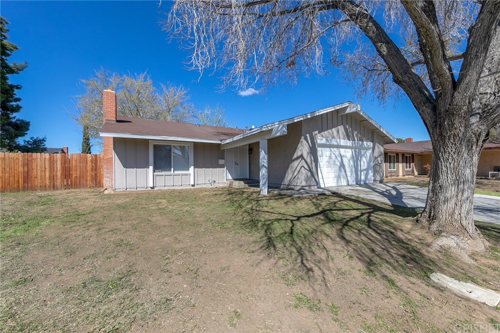 44239 Watford Avenue Lancaster, CA 93535 - Photo 2 of 47