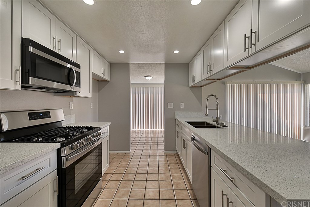 44239 Watford Avenue Lancaster, CA 93535 - Photo 17 of 47