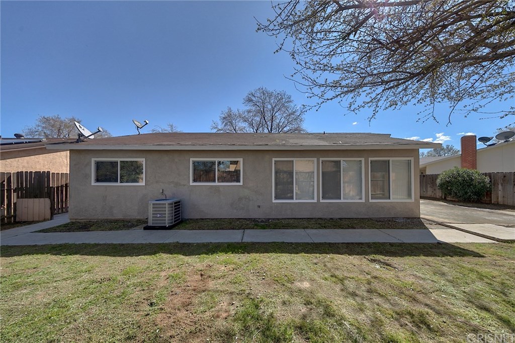 44239 Watford Avenue Lancaster, CA 93535 - Photo 43 of 47