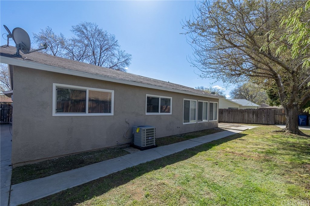 44239 Watford Avenue Lancaster, CA 93535 - Photo 44 of 47