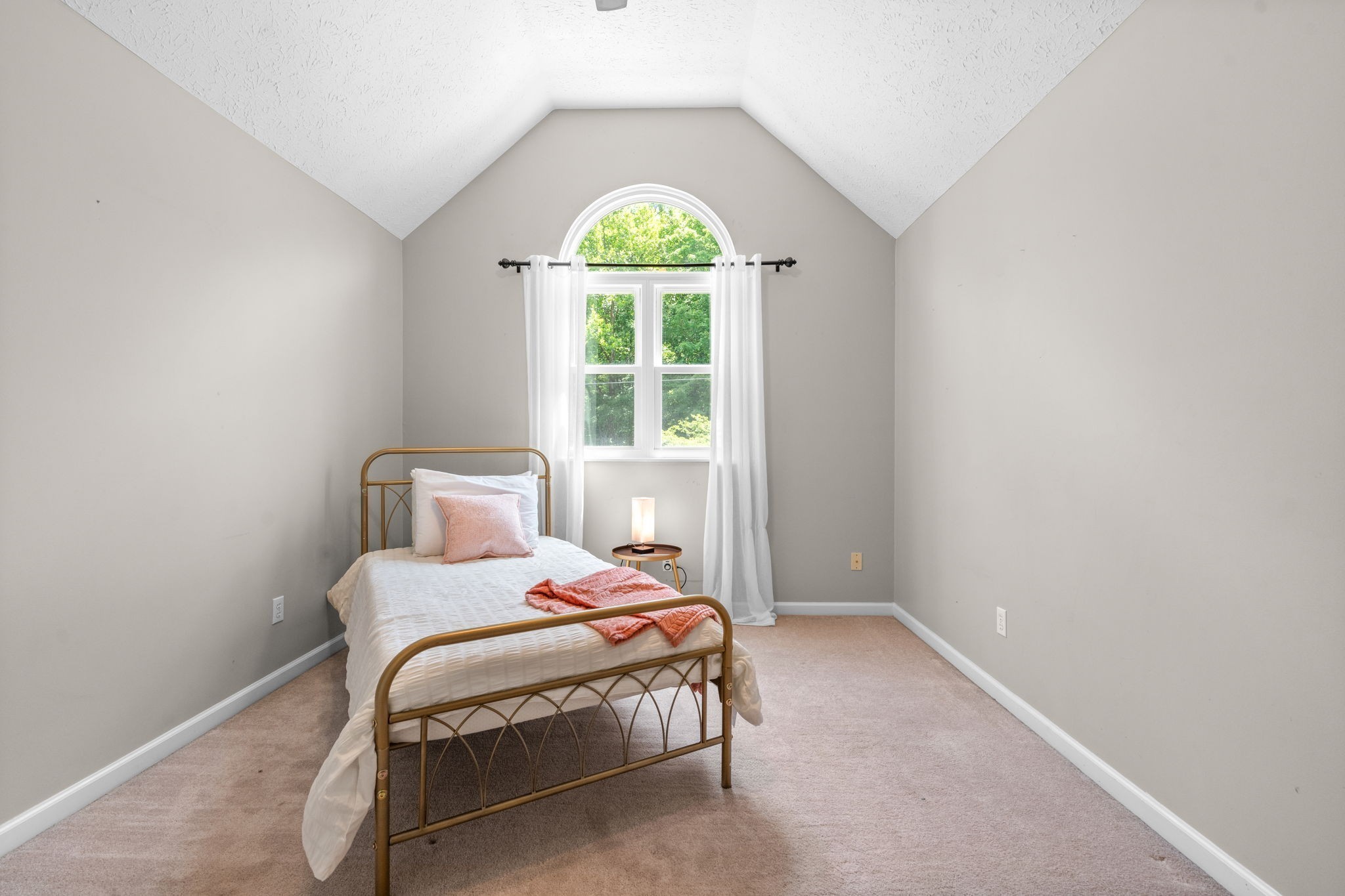 4178 Highway 49 Tennessee Ridge, TN 37178 - Photo 29 of 38 a bedroom with a bed and a window