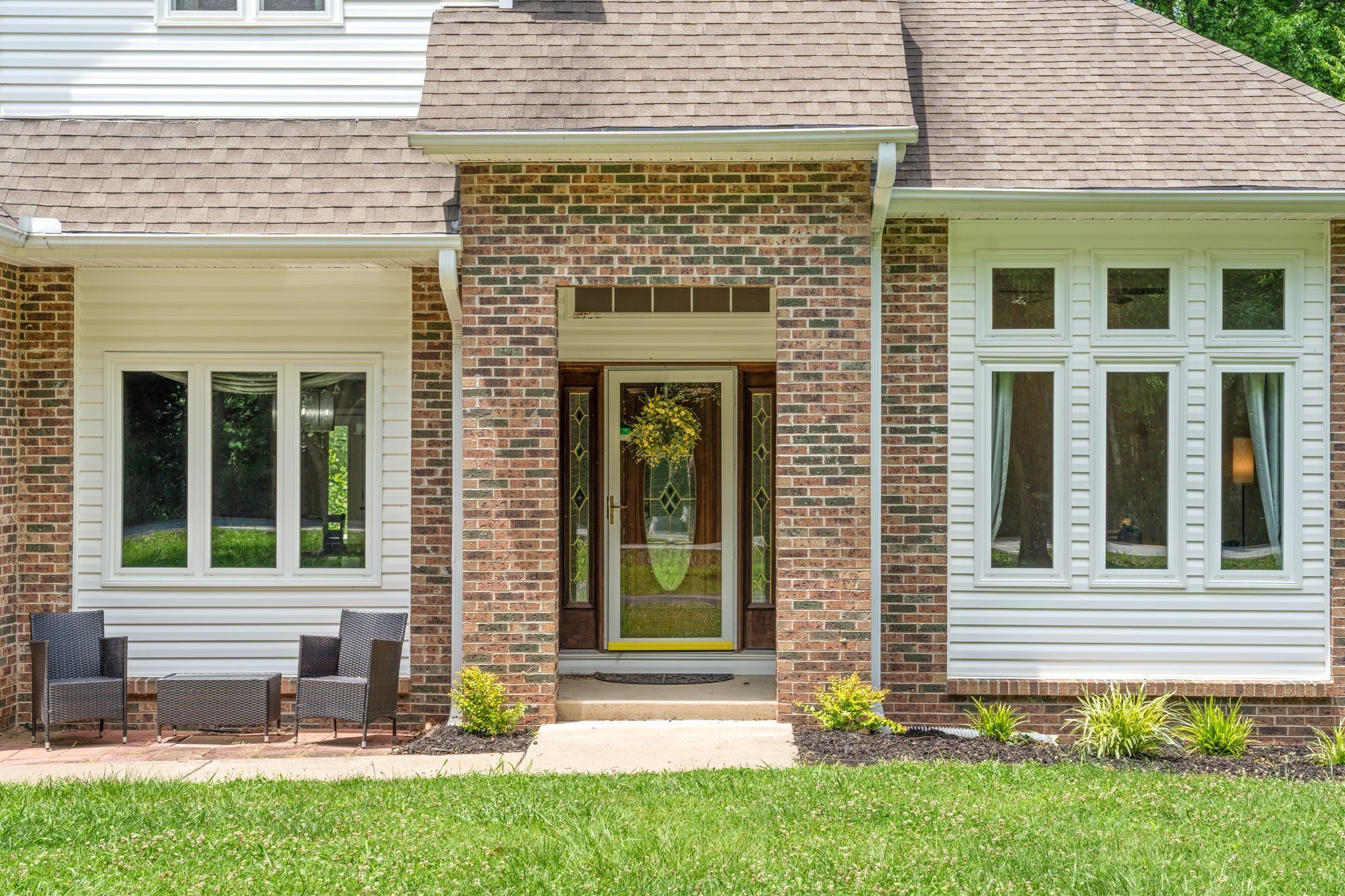 4178 Highway 49 Tennessee Ridge, TN 37178 - Photo 3 of 38 a front view of a house with a yard