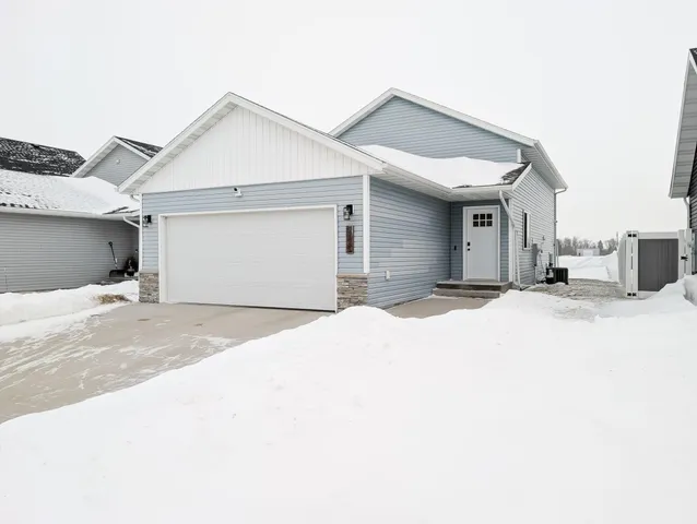 $312,900 | 6028 78th Avenue South, Horace, ND 58047