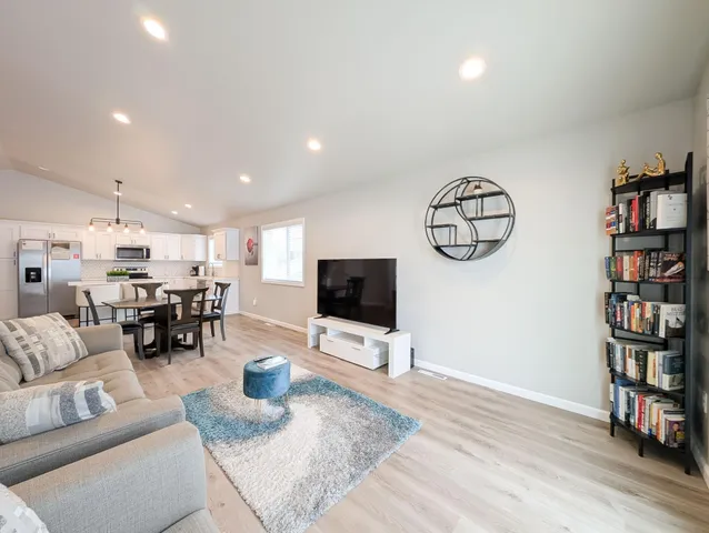 $312,900 | 6028 78th Avenue South, Horace, ND 58047