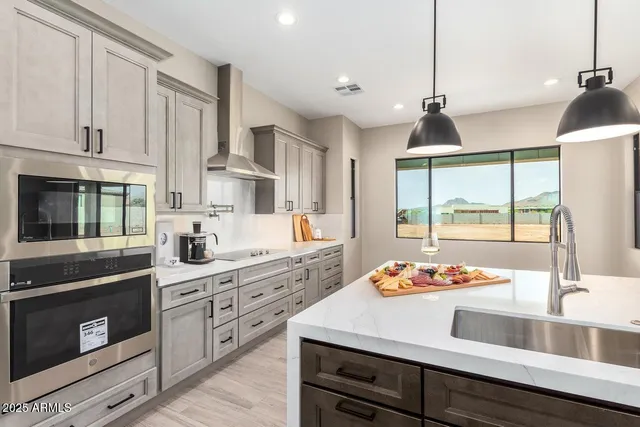 $1,665,000 | 1620 East Cloud Road, Phoenix, AZ 85086