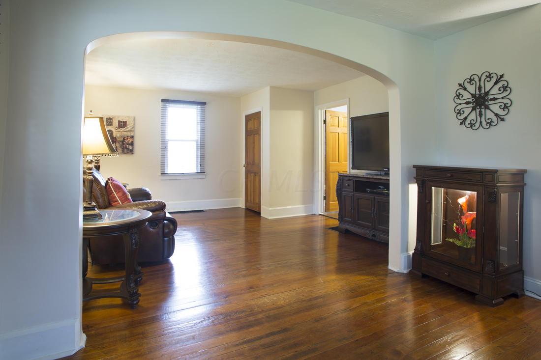 5079 Worthington Road Galena, OH 43021 - Photo 8 of 19 Gallery Image 8