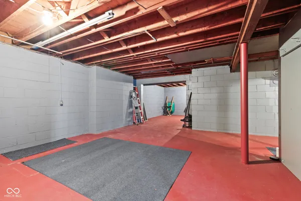 $439,000 | 9045 East 86th Street, Indianapolis, IN 46256