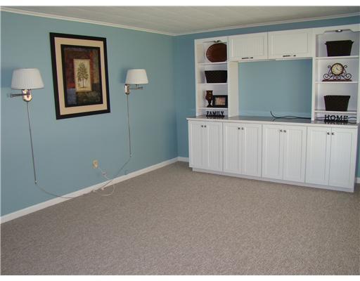 82 Alderwood Road Auburn, ME 04210 - Photo 11 of 20 Living Room.
