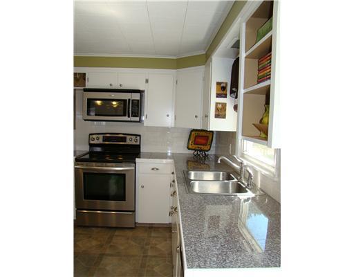 82 Alderwood Road Auburn, ME 04210 - Photo 8 of 20 Kitchen.