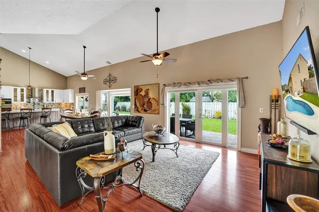 $825,000 | 14580 Fairfax Place, Davie, FL 33325
