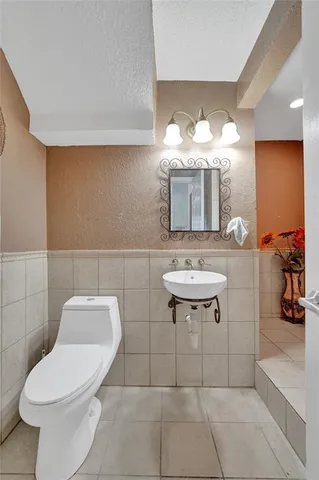 $825,000 | 14580 Fairfax Place, Davie, FL 33325