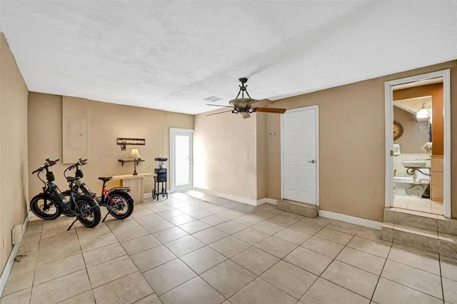 $825,000 | 14580 Fairfax Place, Davie, FL 33325