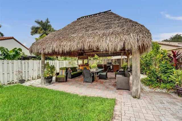 $825,000 | 14580 Fairfax Place, Davie, FL 33325